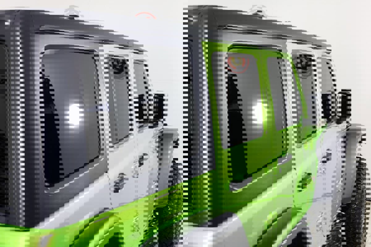 Used 2025 Jeep Wrangler Unlimited Rubicon image 40