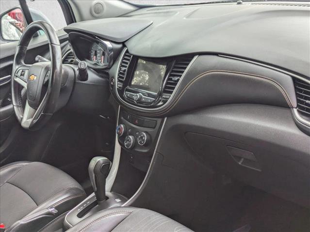 Used 2019 Chevrolet Trax LT w/ LT Convenience Package image 20