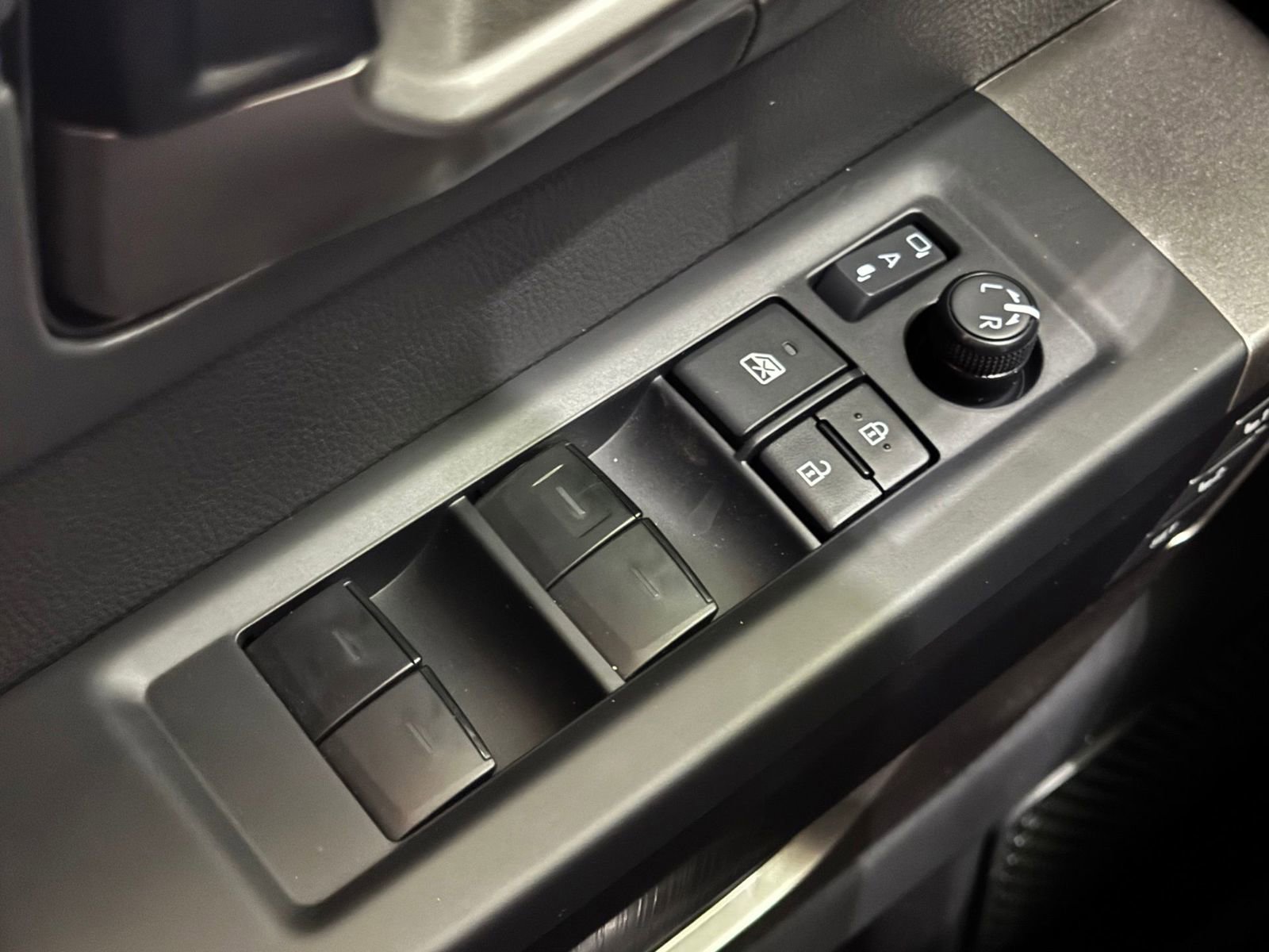 New 2026 Toyota Sequoia Platinum AWD/4WD image 33