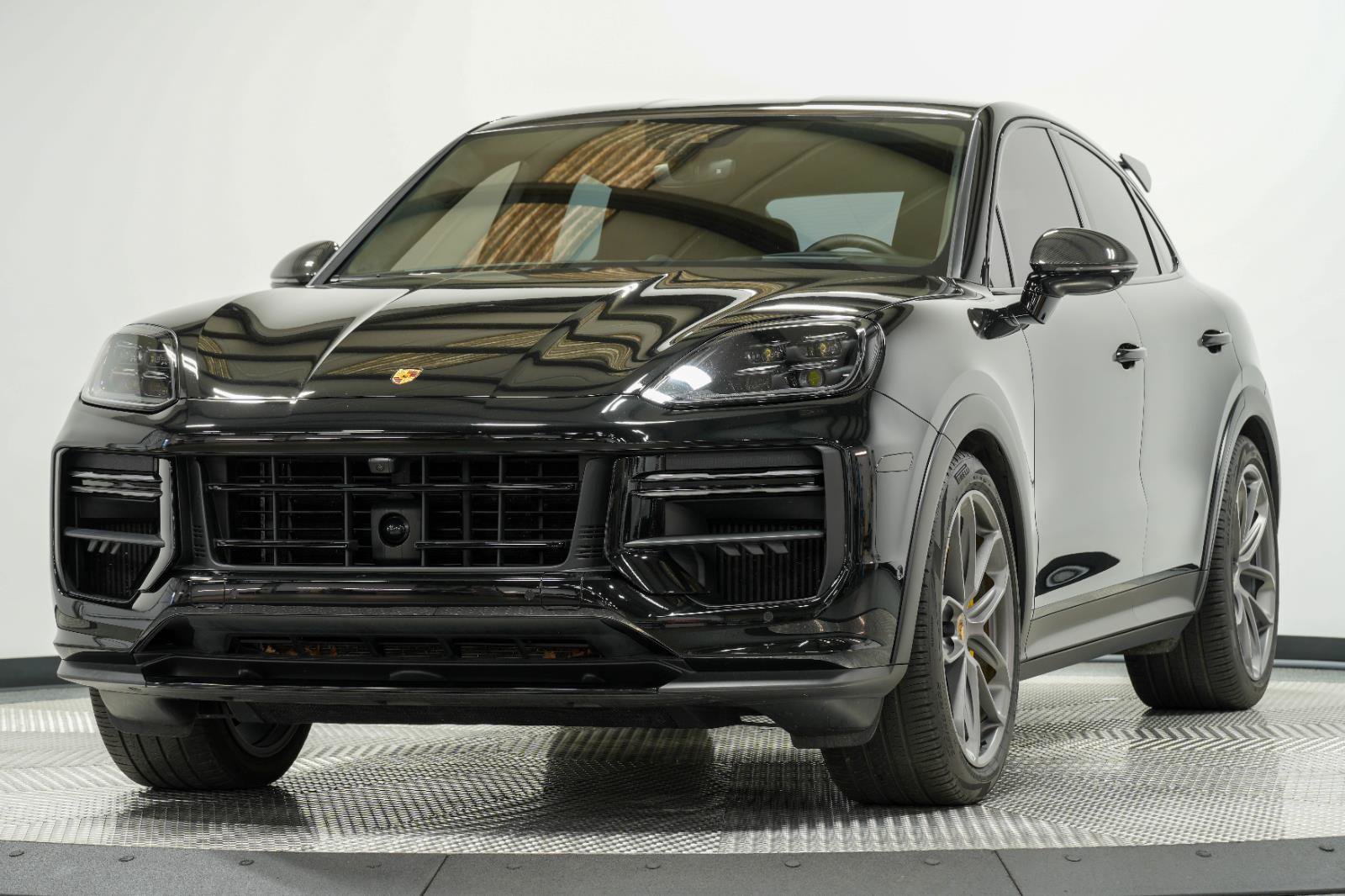 Used 2024 Porsche Cayenne Turbo GT AWD/4WD image 11