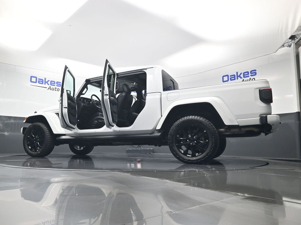 Used 2023 Jeep Gladiator Overland image 61