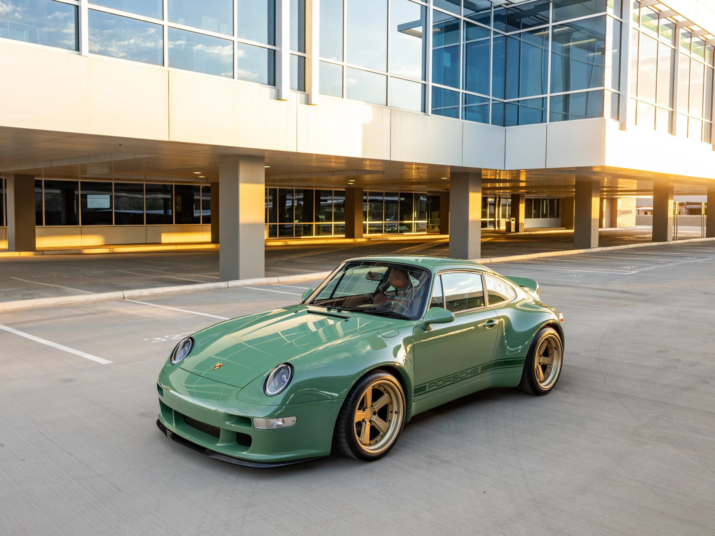Used 1995 Porsche 911 Coupe image 23
