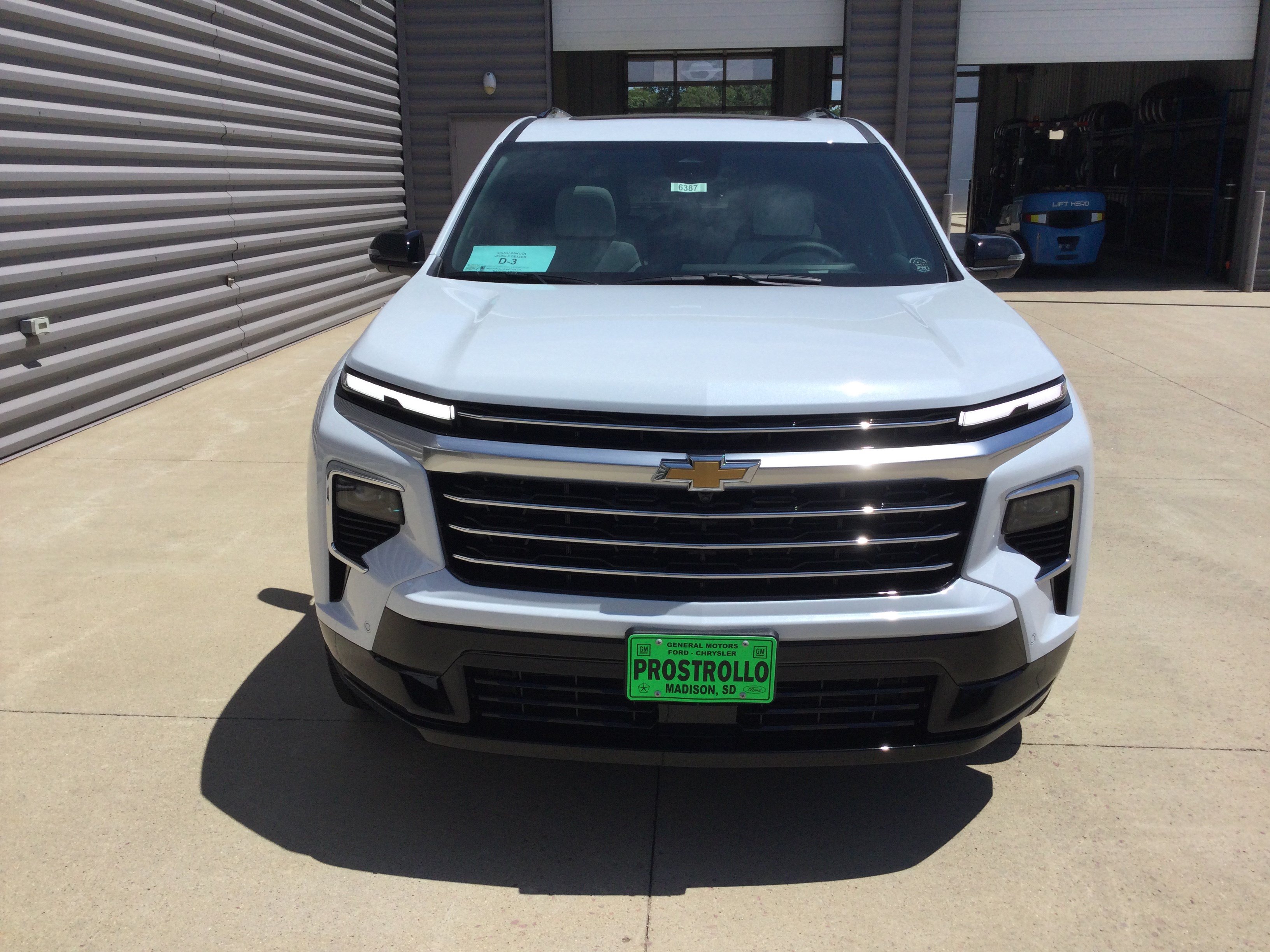 New 2026 Chevrolet Traverse High Country AWD/4WD image 3