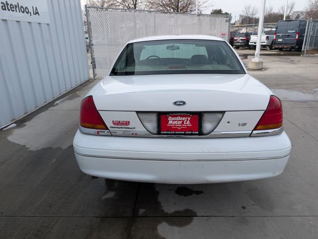 Used 2002 Ford Crown Victoria LX image 20