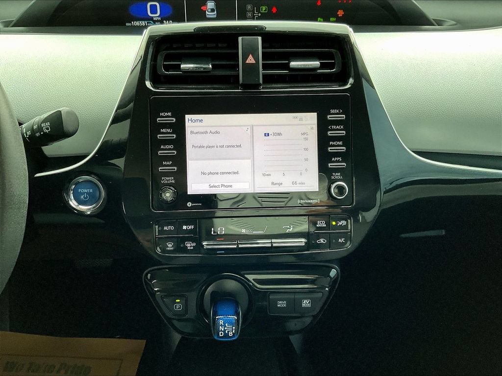 Used 2021 Toyota Prius LE AWD/4WD image 9