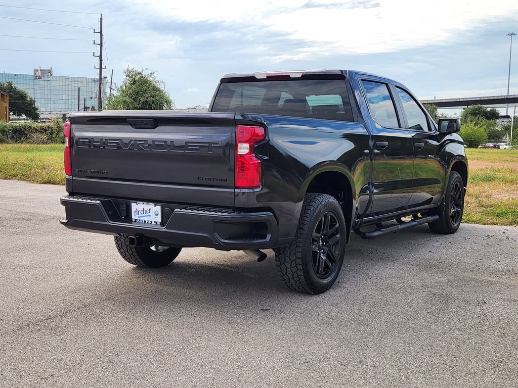 Used 2023 Chevrolet Silverado 1500 Custom w/ LPO, Dark Essentials Package RWD image 3