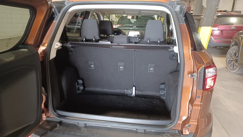 Used 2018 Ford EcoSport SE image 8