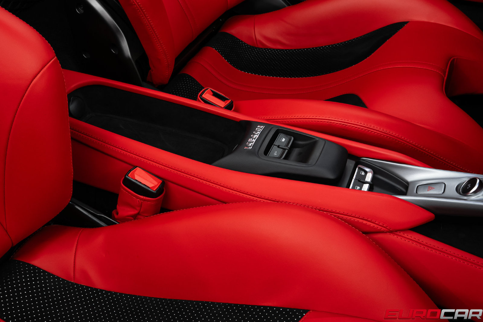 Used 2022 Ferrari F8 Tributo RWD image 46