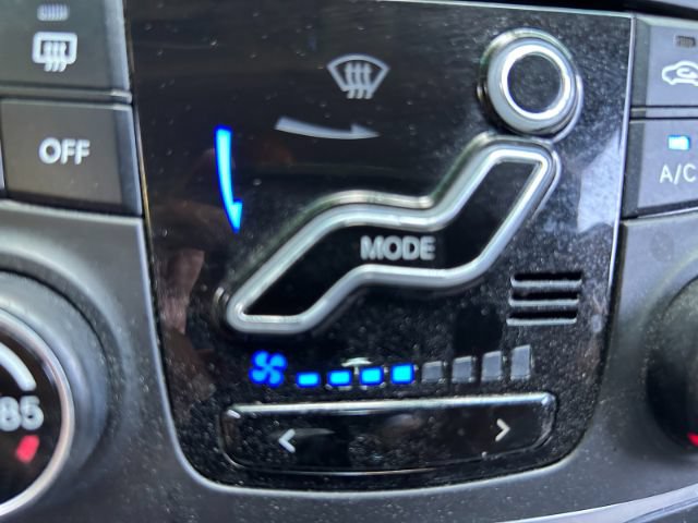 Used 2013 Hyundai Sonata Limited FWD image 25
