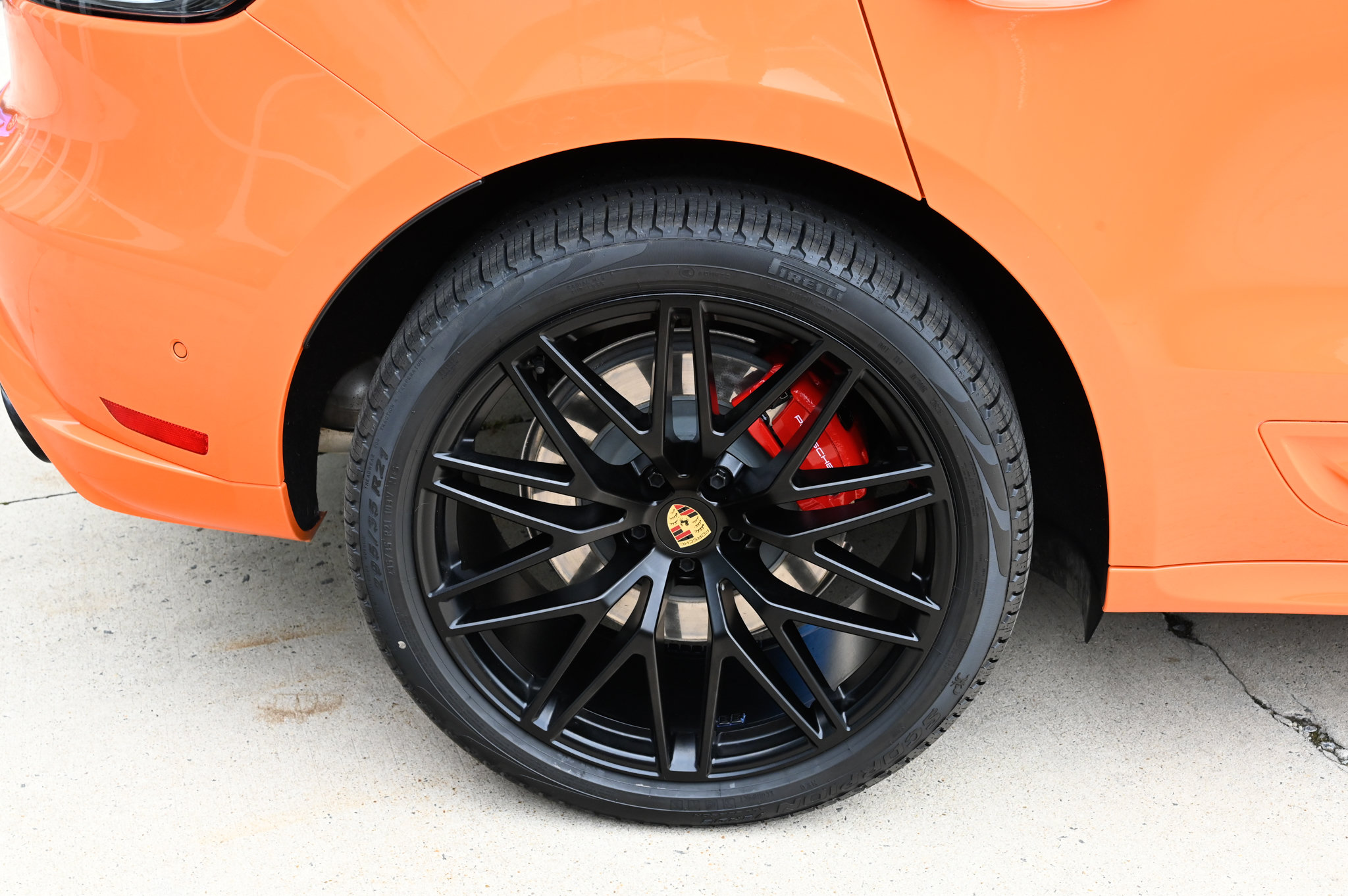Used 2023 Porsche Macan GTS AWD/4WD image 11