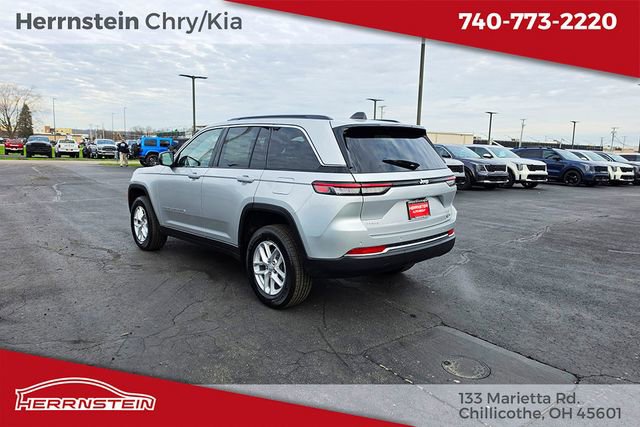 New 2026 Jeep Grand Cherokee Laredo image 5