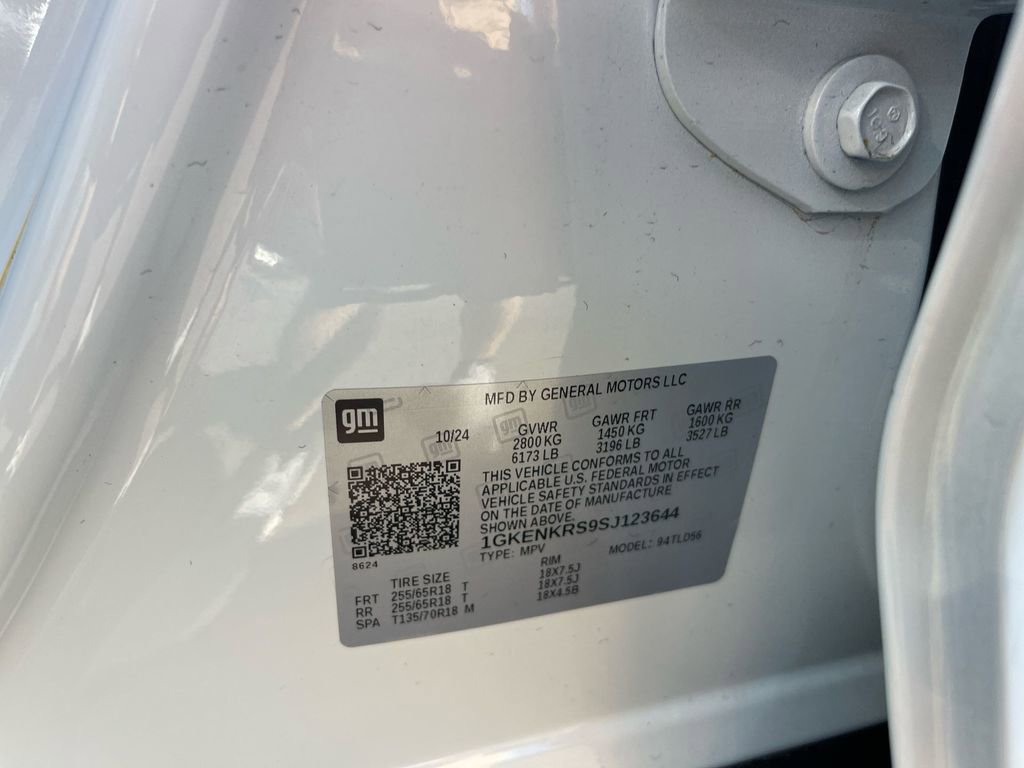 Used 2025 GMC Acadia Elevation FWD image 38