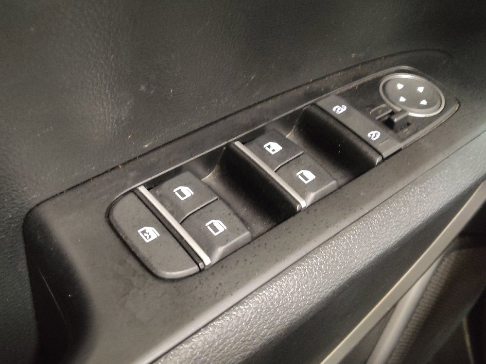 Used 2025 Kia Soul LX image 27