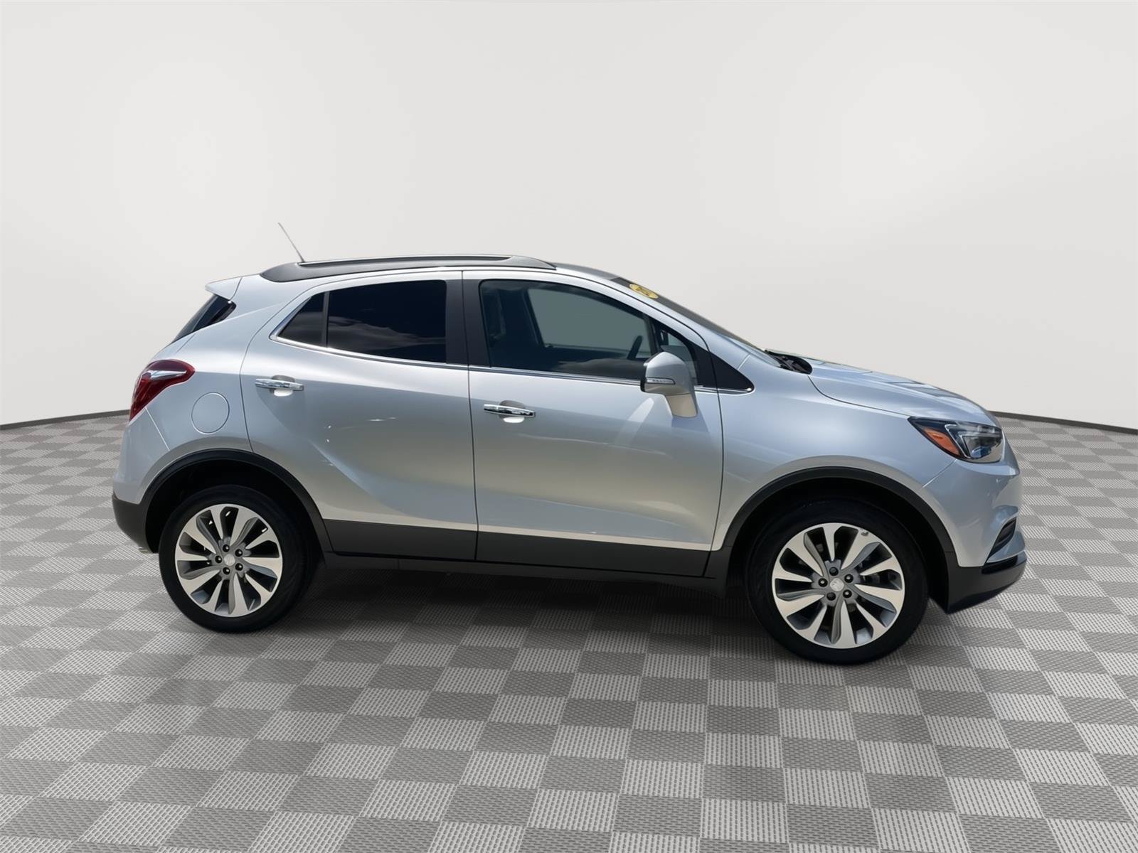 Used 2017 Buick Encore Preferred AWD/4WD image 3