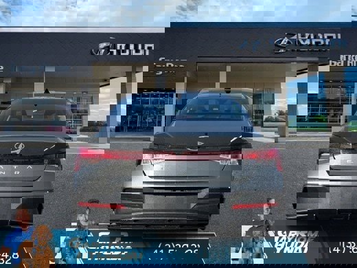 Used 2024 Hyundai Elantra SEL FWD image 7
