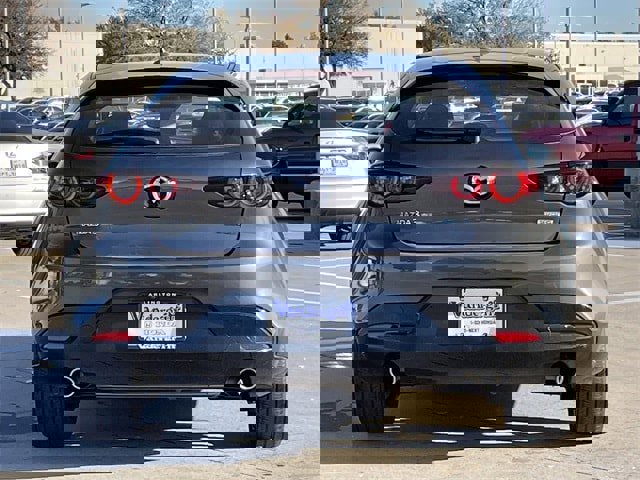 Used 2019 MAZDA MAZDA3 Hatchback w/ Premium Package image 5