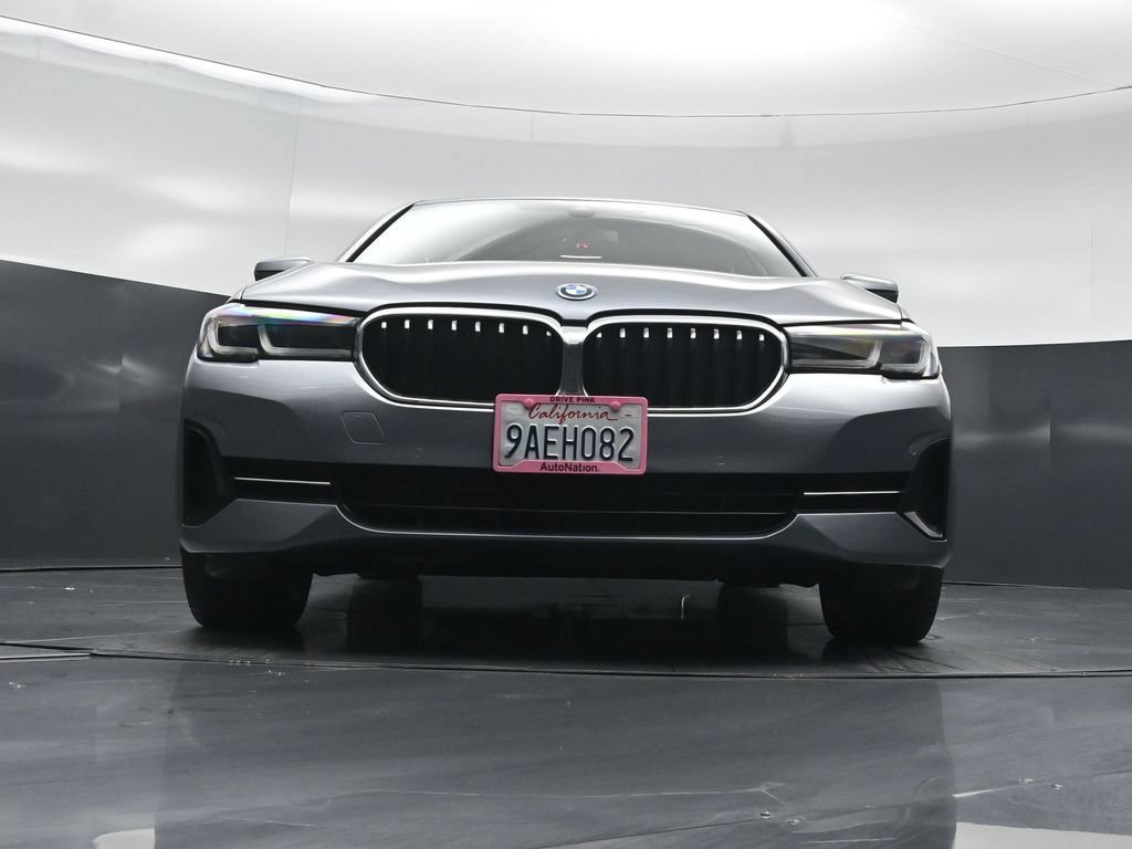 Used 2022 BMW 530e w/ Convenience Package RWD image 43