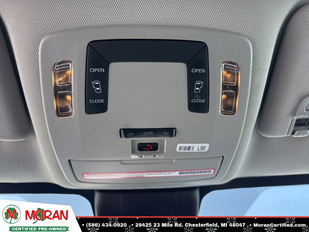 Used 2024 Toyota Sienna LE image 21