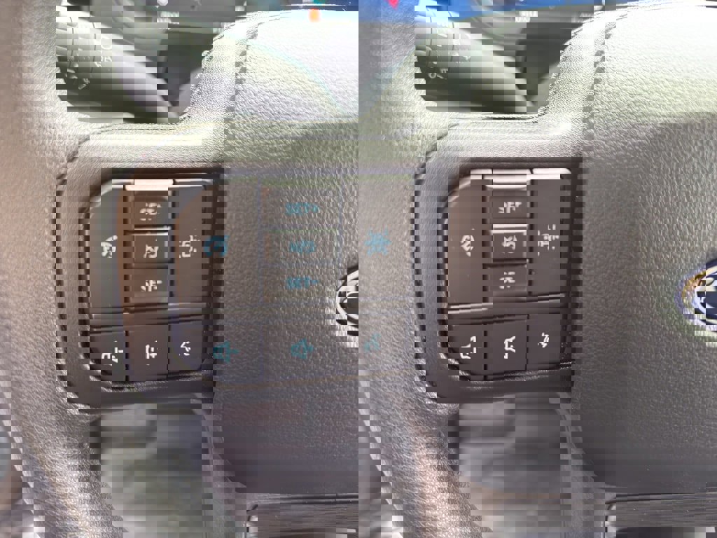 New 2025 Ford F150 XL w/ Equipment Group 103A High image 17