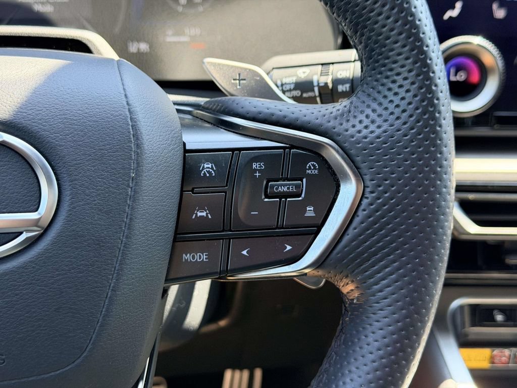Used 2024 Lexus TX 500h AWD w/ Technology Package image 8