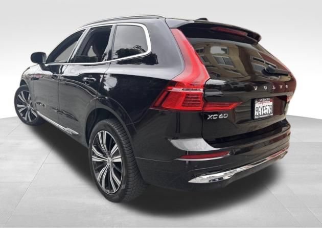 Used 2023 Volvo XC60 B5 Plus w/ Climate Package AWD/4WD image 4