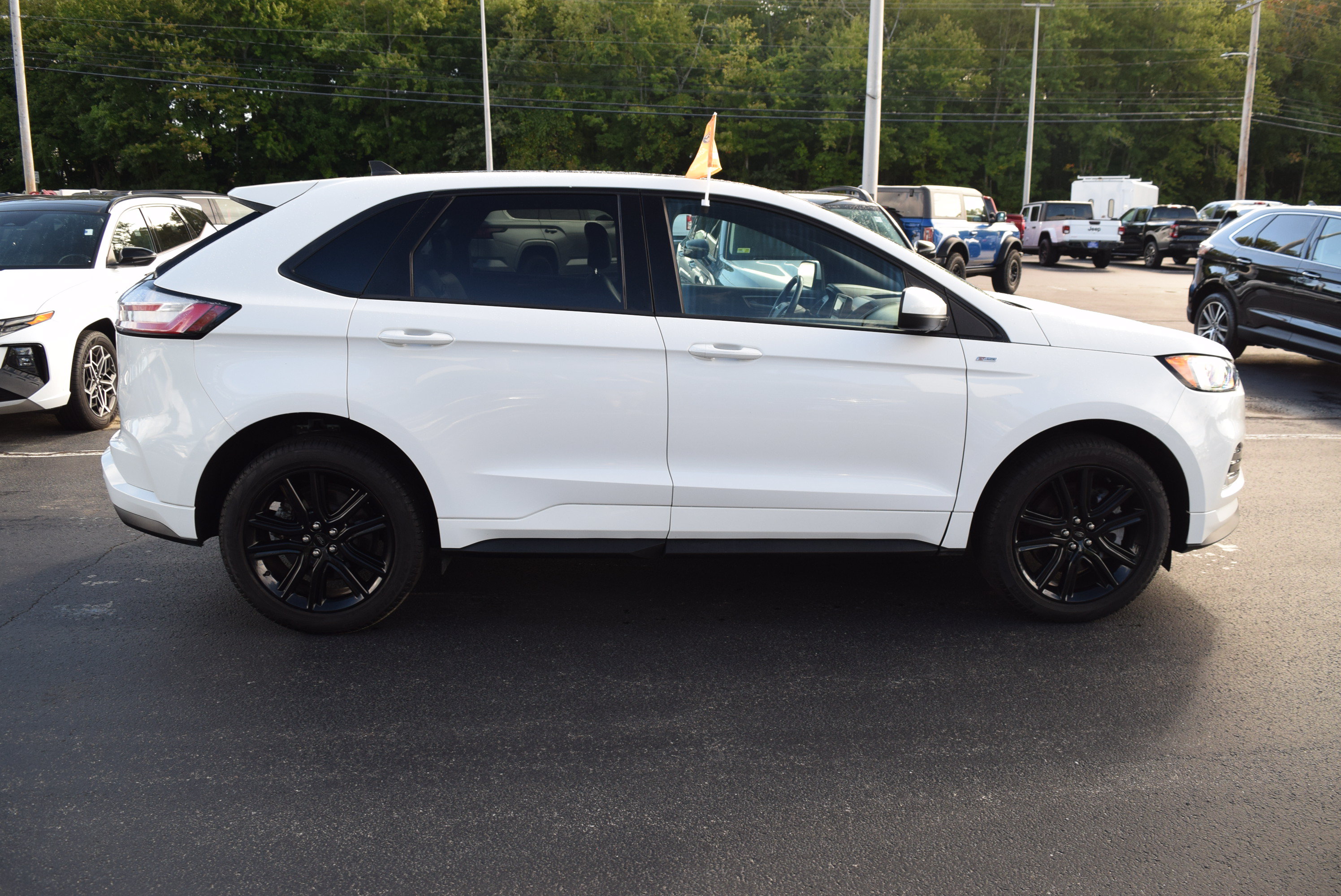Used 2023 Ford Edge ST-Line AWD/4WD image 3