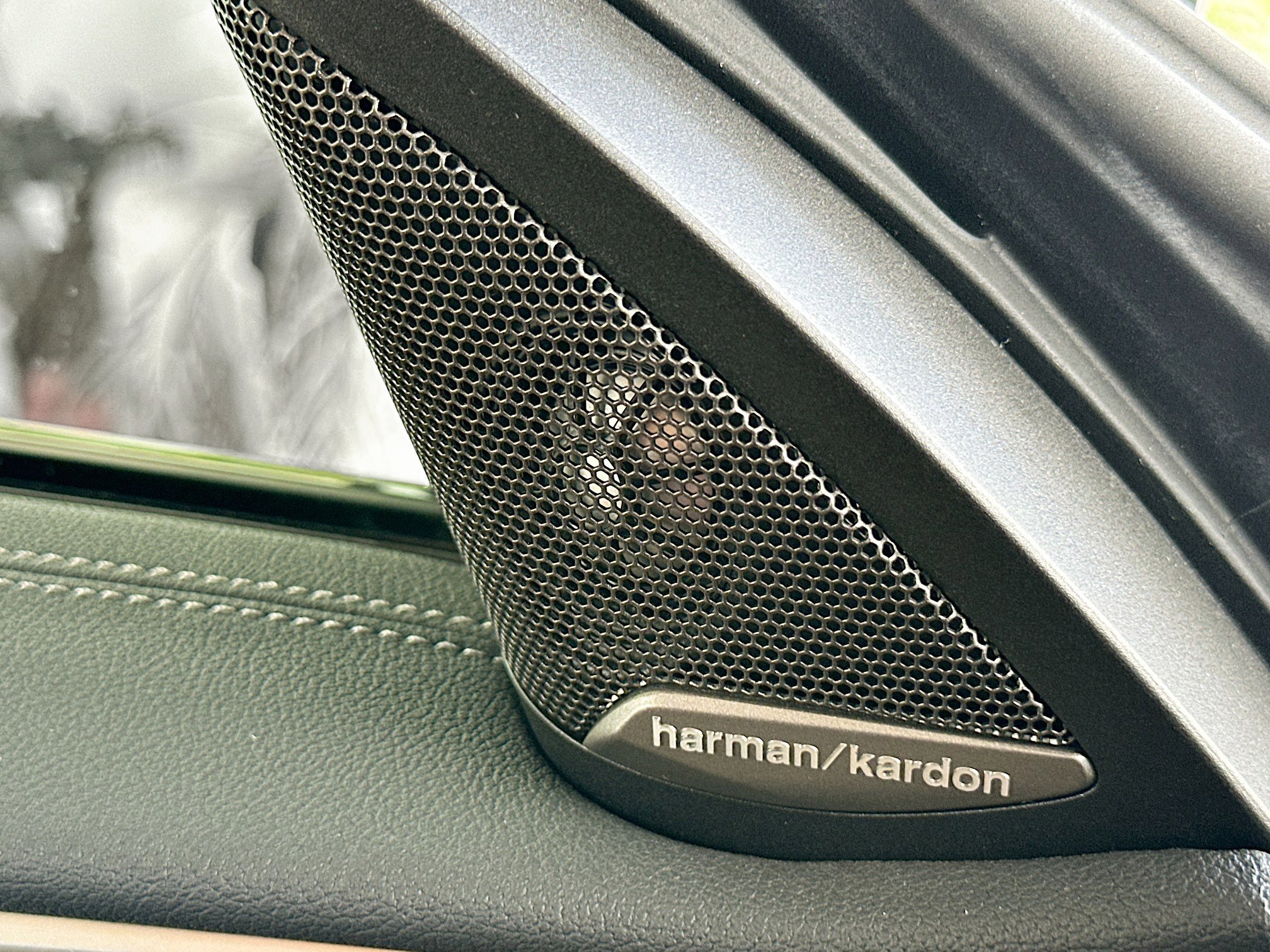 Certified 2024 BMW 440i xDrive Convertible w/ Shadowloine Package image 19