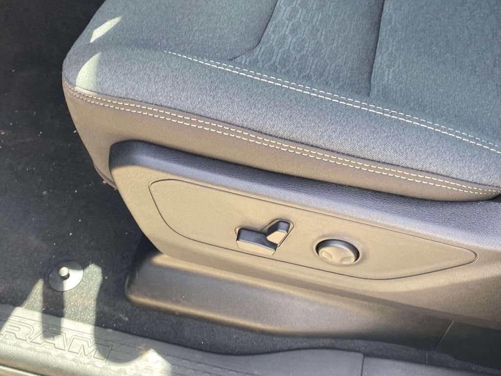 New 2026 RAM 1500 Big Horn AWD/4WD image 45