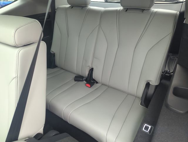 Certified 2023 Acura MDX FWD w/ Technology Package image 30