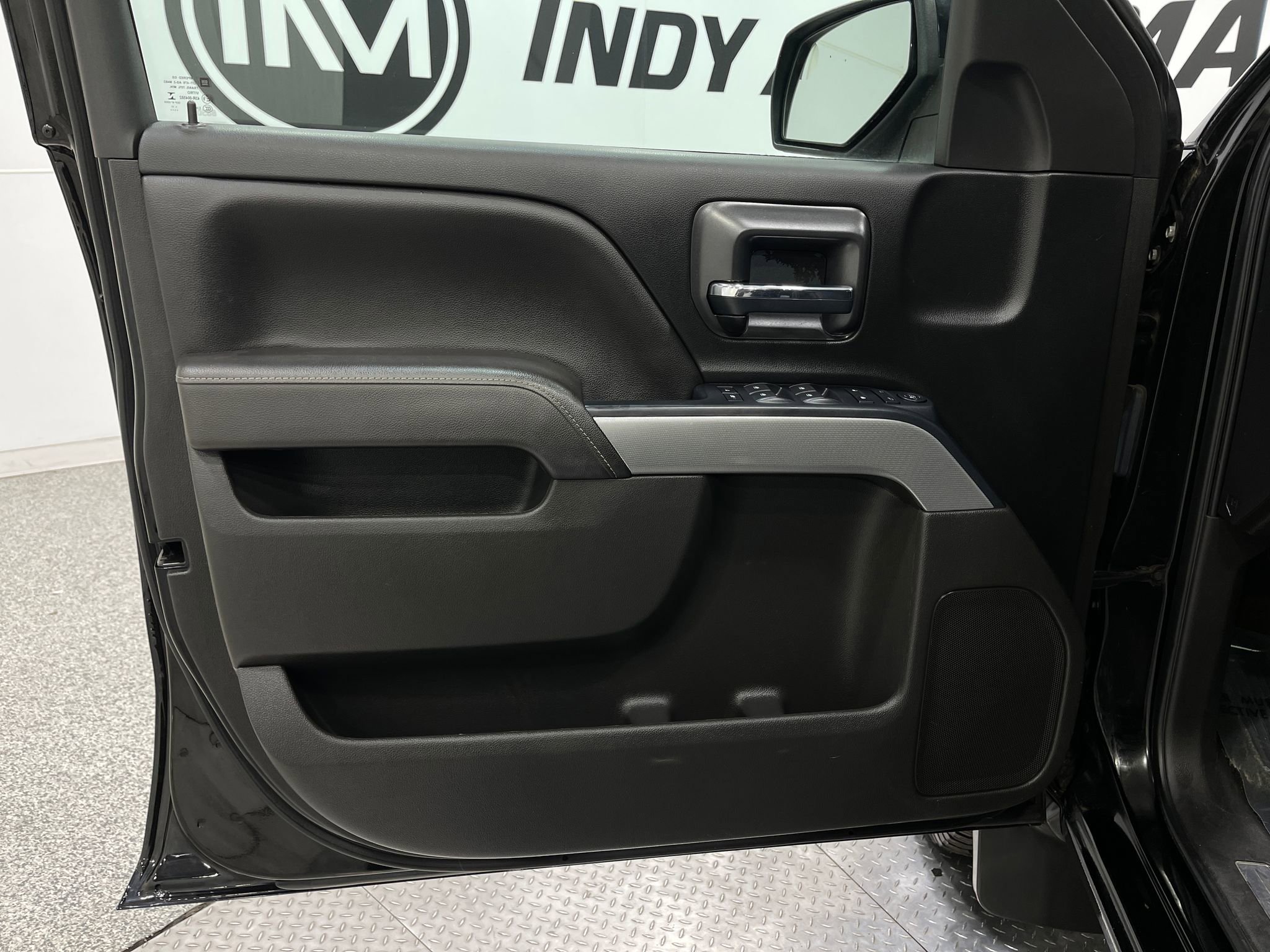 Used 2017 Chevrolet Silverado 1500 LT w/ All Star Edition AWD/4WD image 13