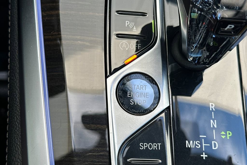 Used 2019 BMW X5 xDrive40i w/ M Sport Package image 26