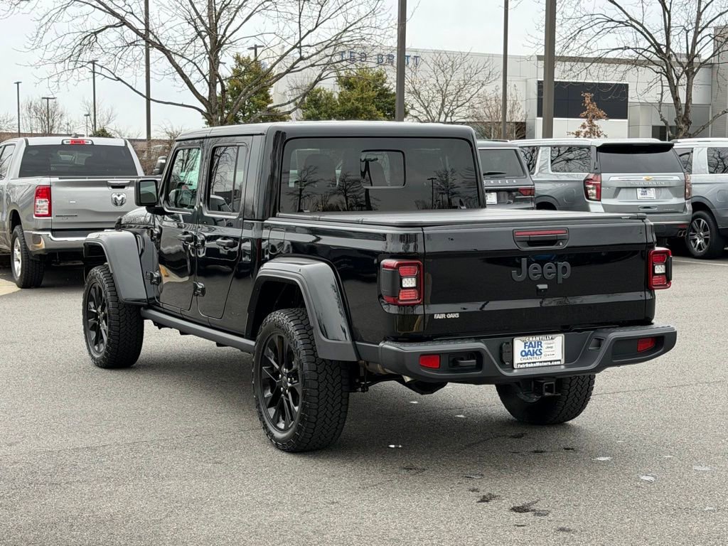 Certified 2025 Jeep Gladiator Sport image 10
