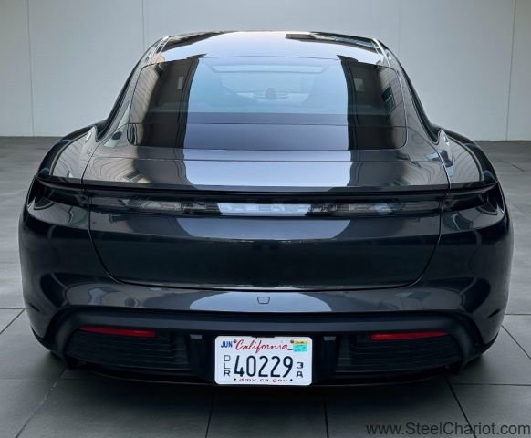 Used 2022 Porsche Taycan image 5