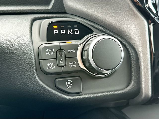 New 2026 RAM 1500 4x4 Crew Cab image 12