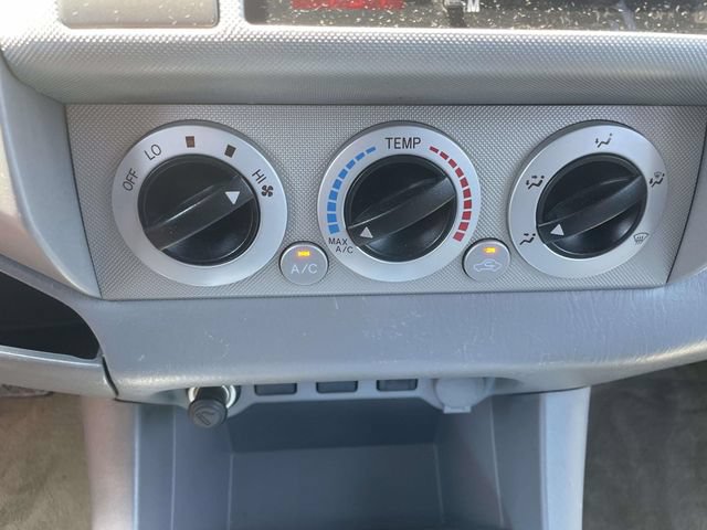 Used 2011 Toyota Tacoma PreRunner w/ SR5 Pkg #2 RWD image 28