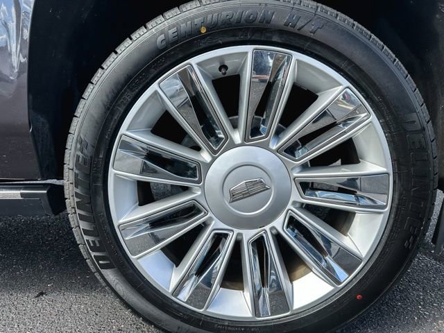Used 2017 Cadillac Escalade Platinum AWD/4WD image 11