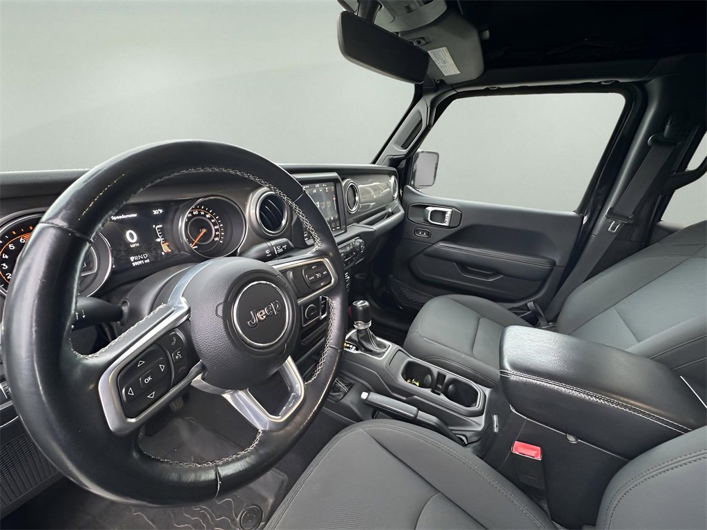 Used 2019 Jeep Wrangler Unlimited Sahara image 20