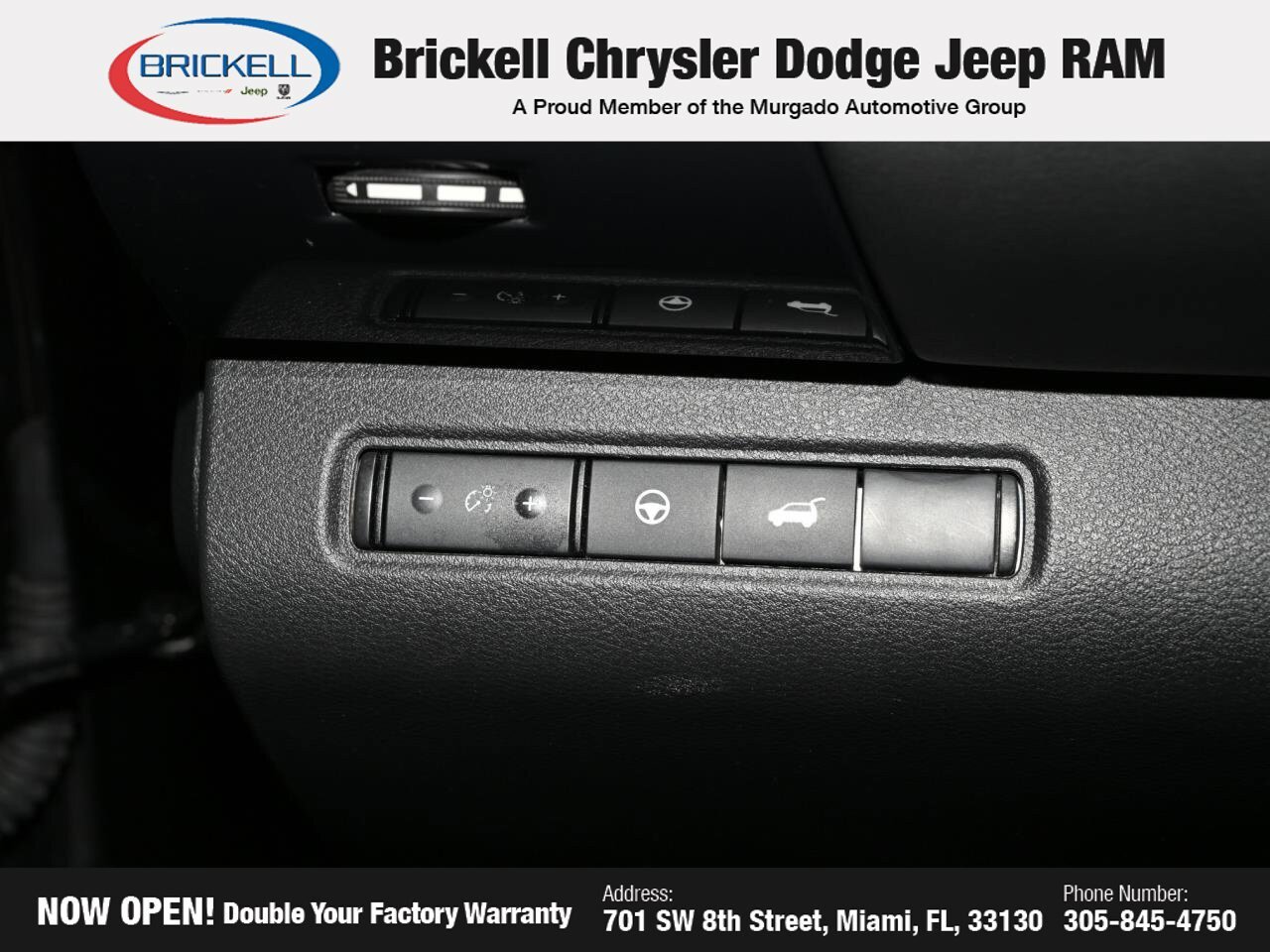Used 2025 Nissan Pathfinder SV FWD image 34