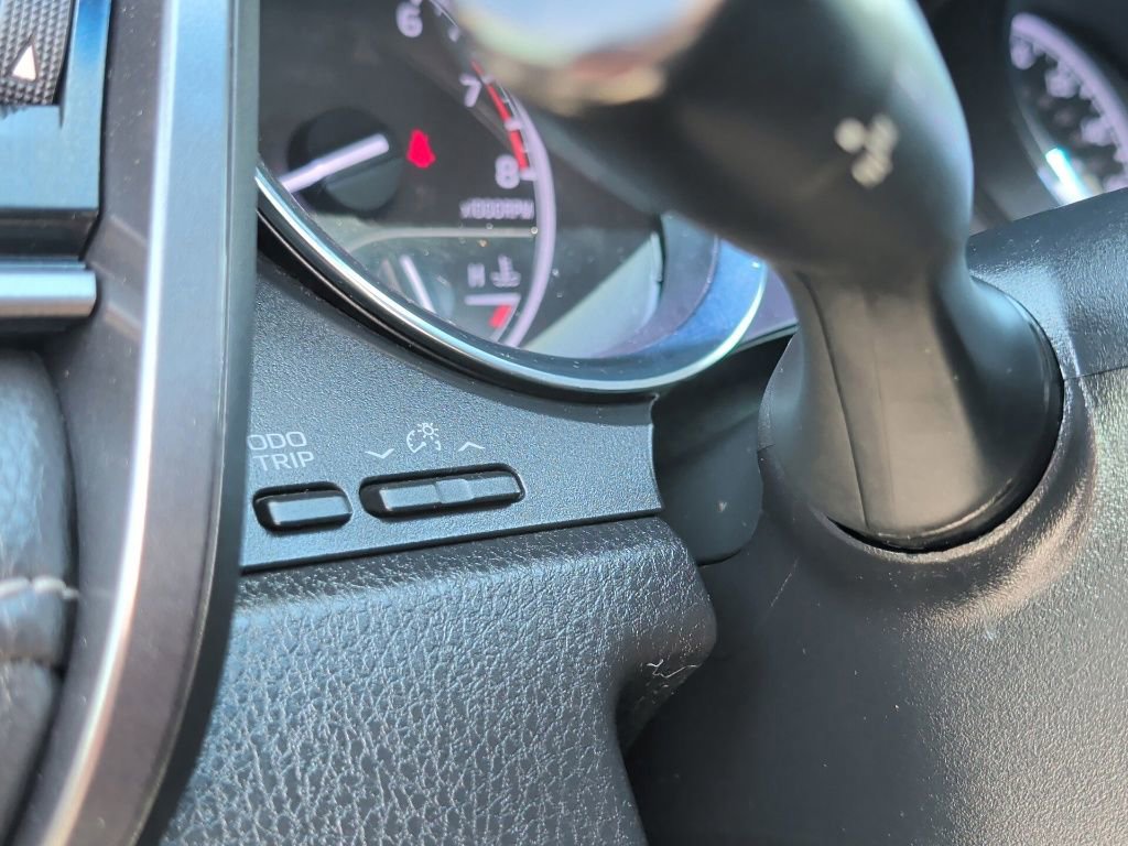 Used 2019 Toyota Camry SE FWD image 15