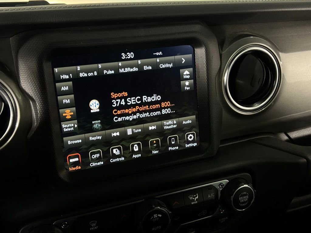 Used 2022 Jeep Wrangler Unlimited Sahara image 18