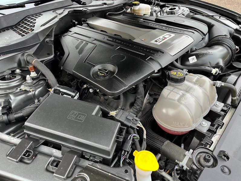 Used 2019 Ford Mustang GT image 33