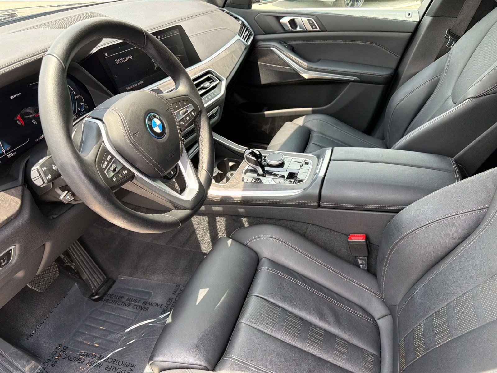 Used 2022 BMW X5 xDrive45e w/ Premium Package AWD/4WD image 4