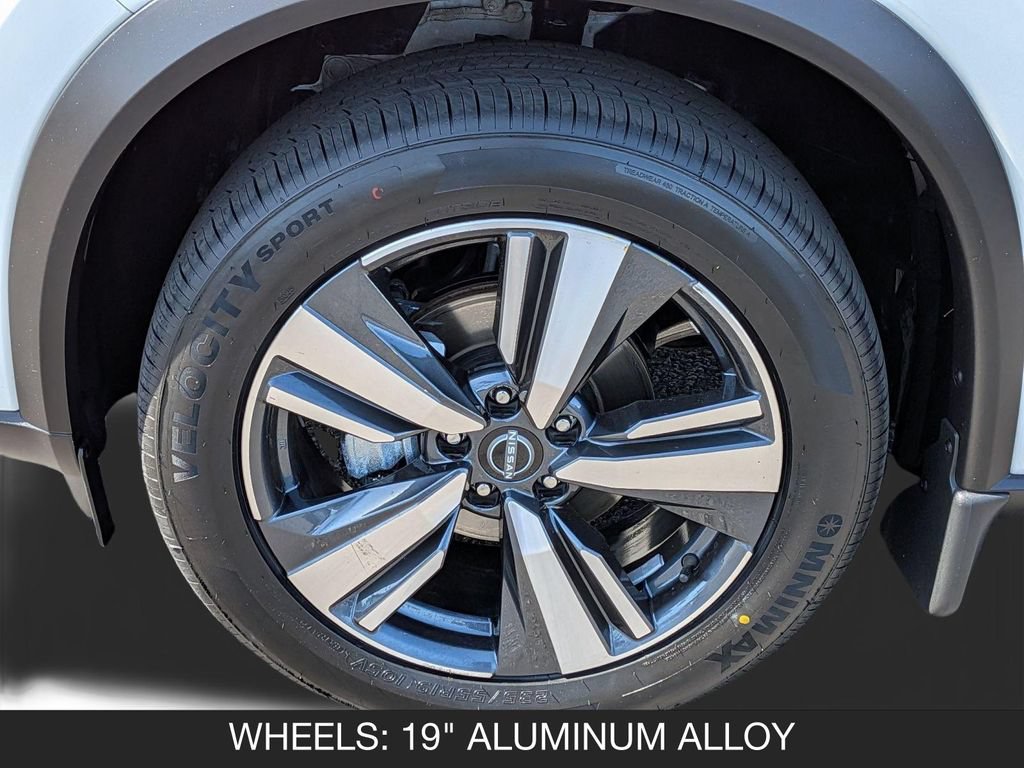 Used 2023 Nissan Rogue SL w/ SL Premium Package FWD image 11