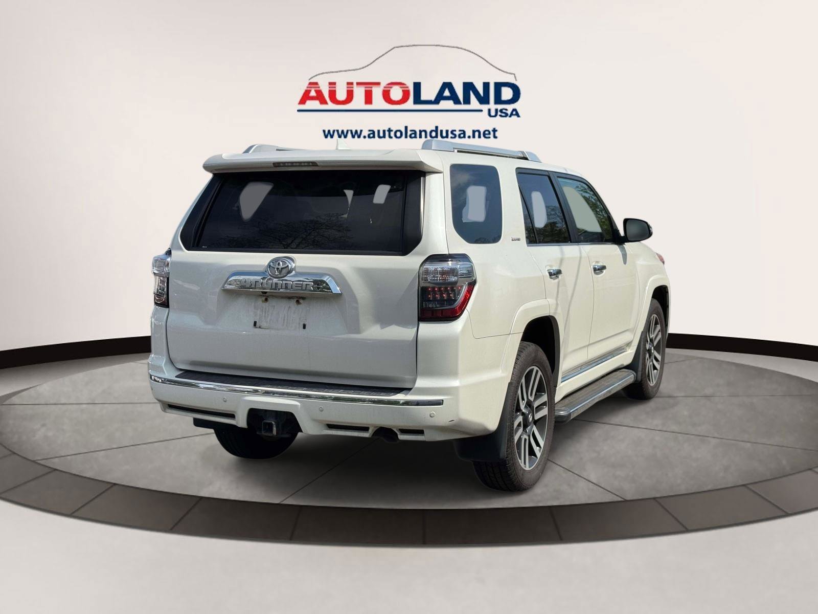 Used 2018 Toyota 4Runner Limited AWD/4WD image 4