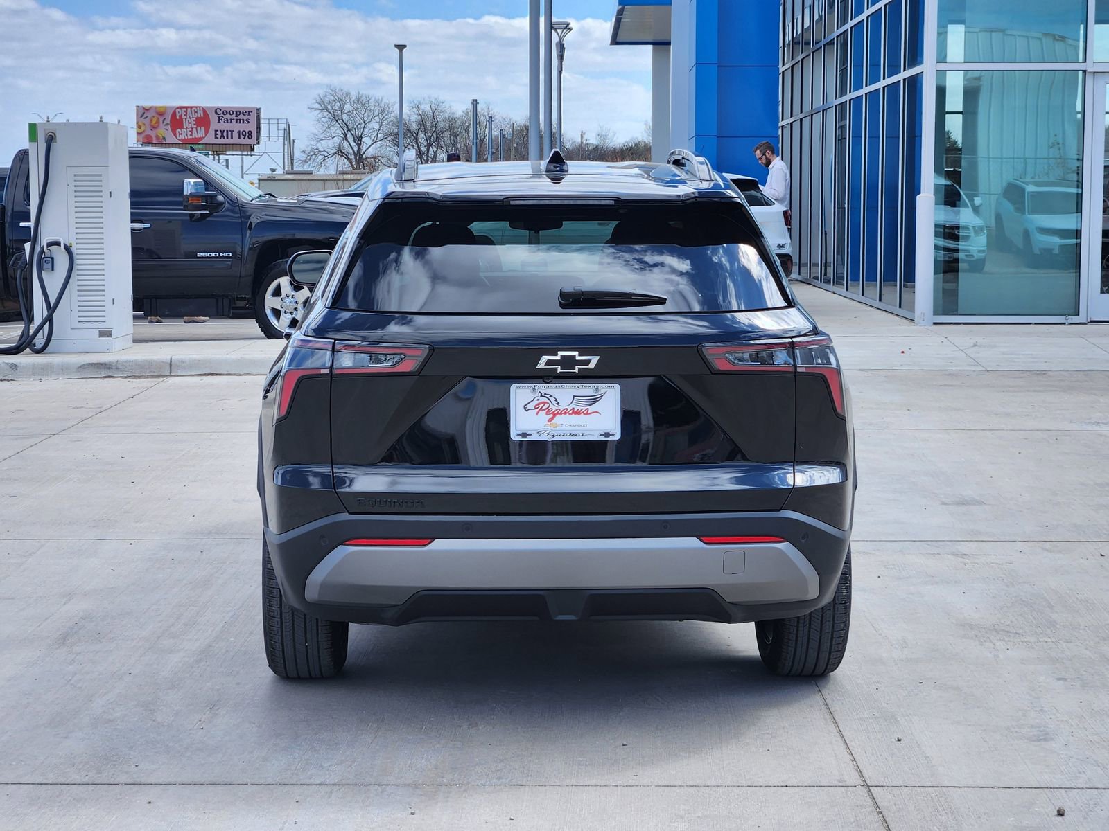 New 2026 Chevrolet Equinox LT w/ Midnight Edition image 7