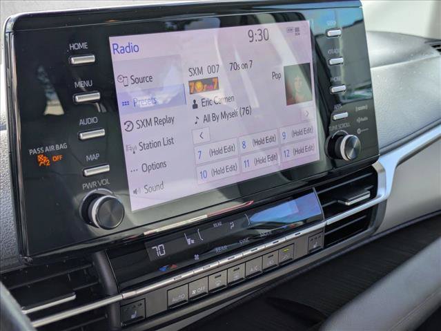 Used 2021 Toyota Sienna XLE FWD image 11