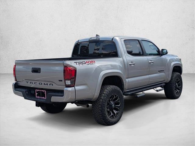 Used 2019 Toyota Tacoma TRD Sport AWD/4WD image 5