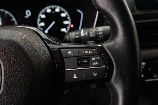 Used 2025 Honda Pilot EX-L image 15