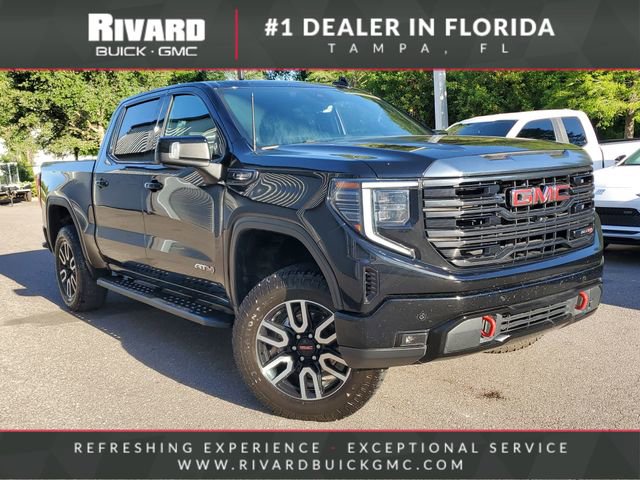 Used 2023 GMC Sierra 1500 AT4 w/ Technology Package AWD/4WD image 1