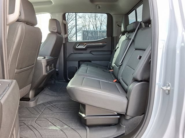 Used 2024 Chevrolet Silverado 1500 RST w/ Convenience Package II AWD/4WD image 13